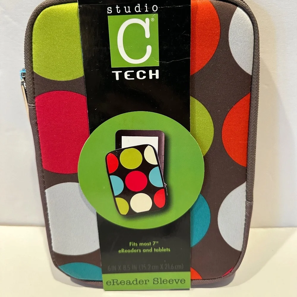 Studio C eReader Sleeve. New.